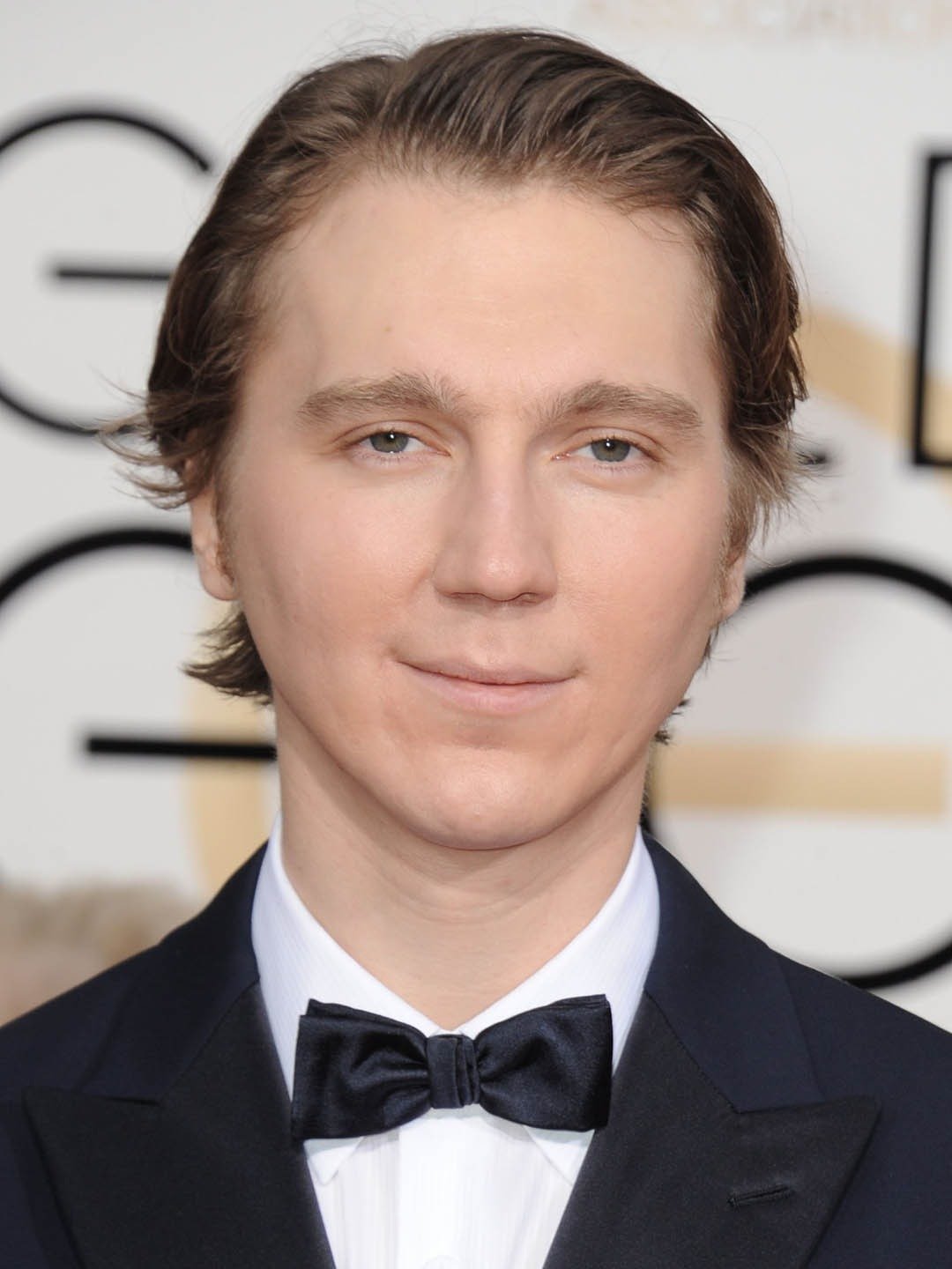 How tall is Paul Dano?